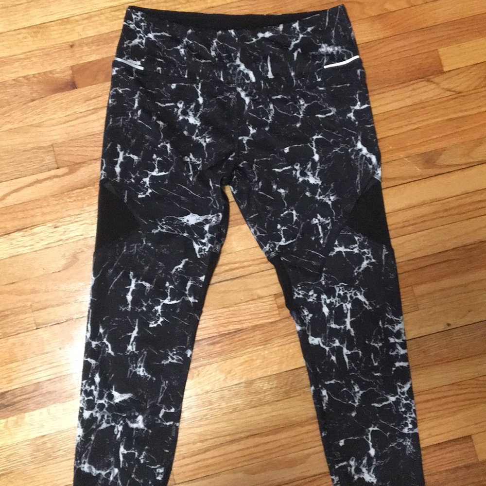 Gottex Exercise Capris With Netting + Pocket - image 1